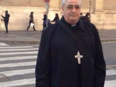 José Luis Lacunza: Agradecería a Martinelli que no viniera al consistorio