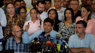 Juan Manuel Santos plantea comicios generales en Venezuela con ente electoral 'independiente'