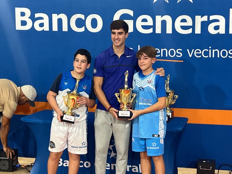 Los Fighting Owls de la AIP se coronaron campeones de Ludos en una final cardíaca