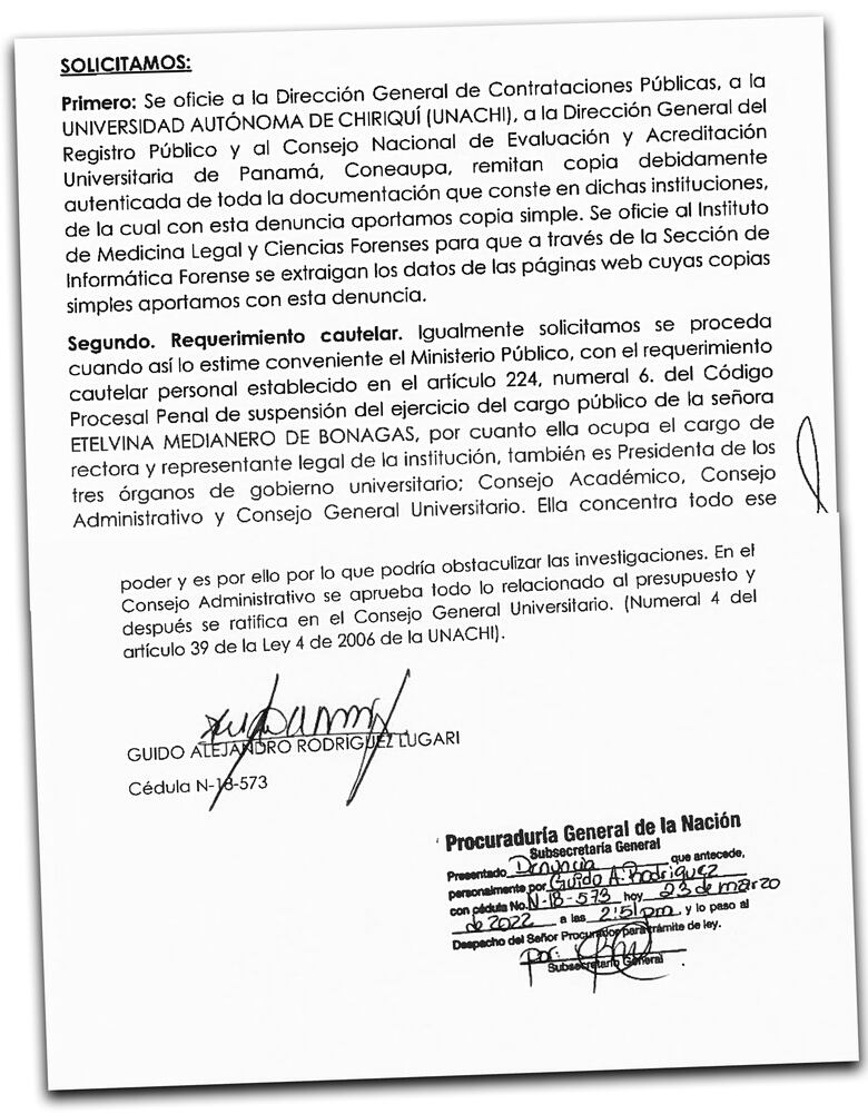 $49,000 para el hijo de la rectora de la Unachi