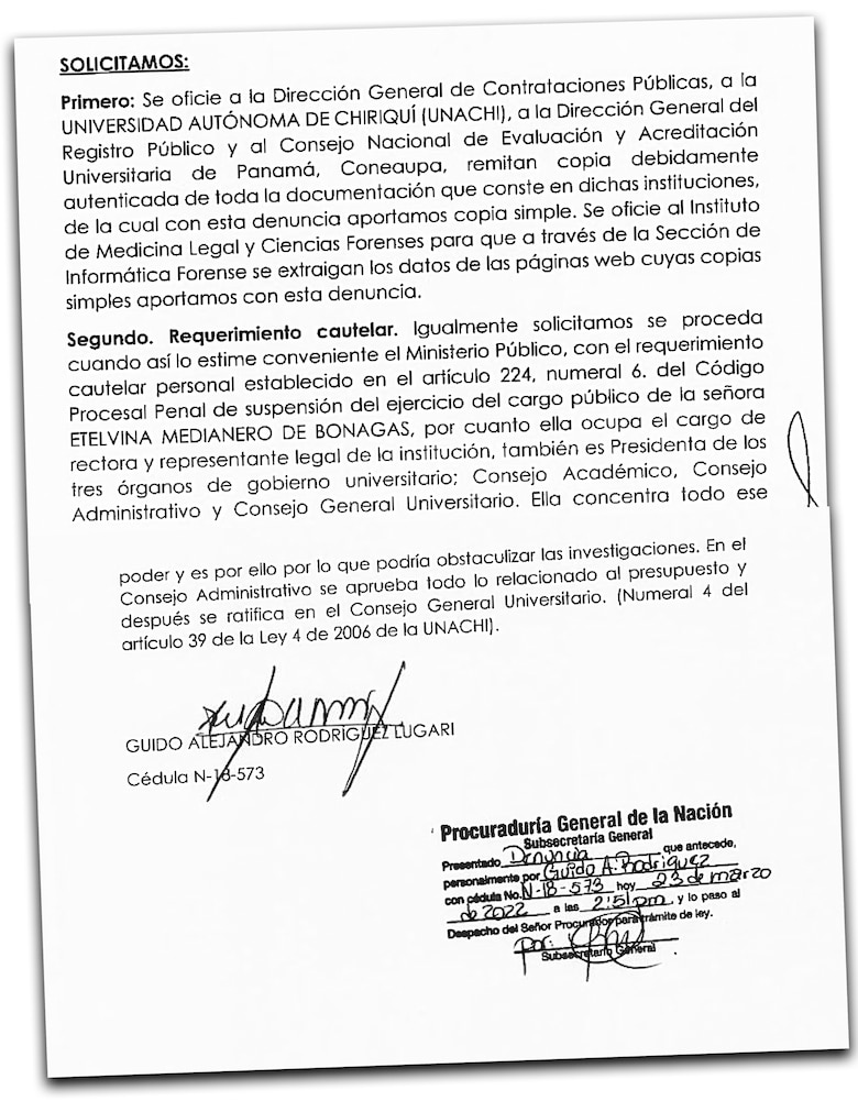 $49,000 para el hijo de la rectora de la Unachi