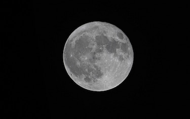Rusia y China desplegarán en la Luna una instalación energética nuclear en 2033-2035