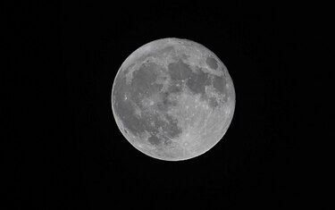 Rusia y China desplegarán en la Luna una instalación energética nuclear en 2033-2035