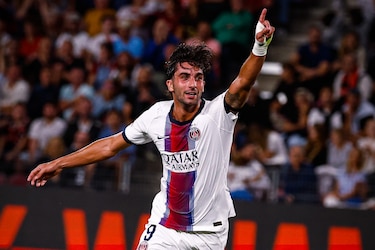 Doblete salvador de Ferran Torres en su debut con el PSG