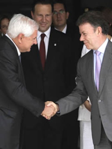 Martinelli asistirá a investidura de Juan Manuel Santos