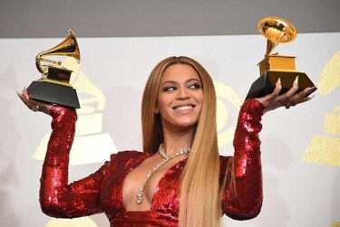 Carlos Santana ensalza a Beyoncé después de haberla criticado