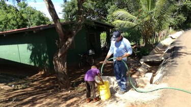 Pariteños siguen sin agua potable; daño en bomba de la potabilizadora
