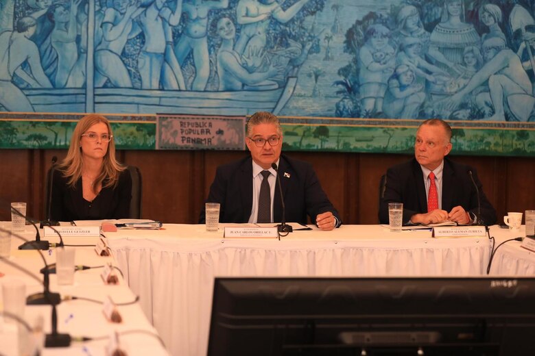 Reactivan el gabinete logístico y alistan plan maestro del sector