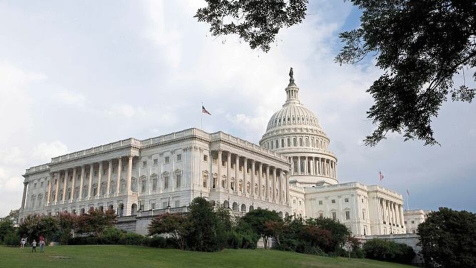 Demócratas alistan ley para reabrir Gobierno