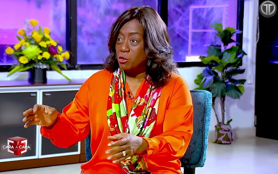 Diputados citan a la ministra de Educación, Lucy Molinar