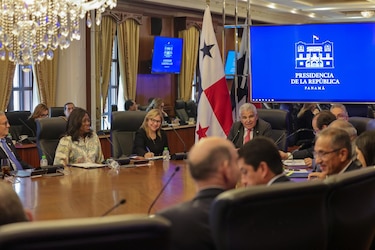 En su primer Consejo de Gabinete Mulino crea la secretaría para el tren Panamá-David