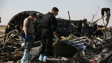 Cameron considera 'probable' que el avión ruso fuese derribado por una bomba