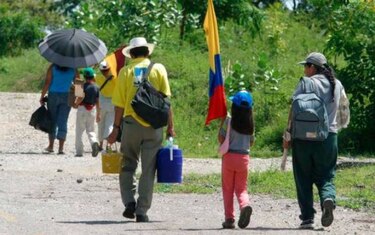El 2021 registró más víctimas de desplazamientos masivos en Colombia en casi una década, según la ONU
