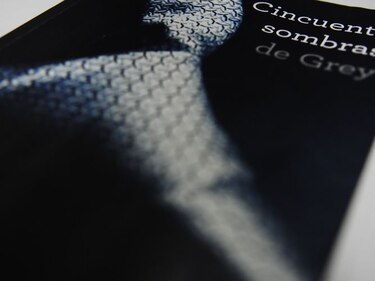 La estela de 'Cincuenta sombras' caldea el cine y el mercado editorial
