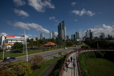 Economistas alertan sobre el riesgo de subregistro de gastos estatales