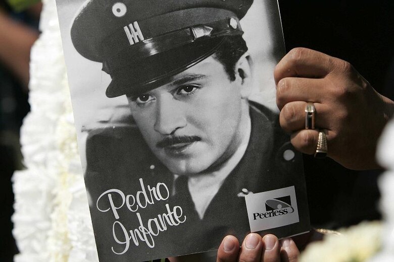 Bruno Bichir debuta en Nueva York con un homenaje a Pedro Infante