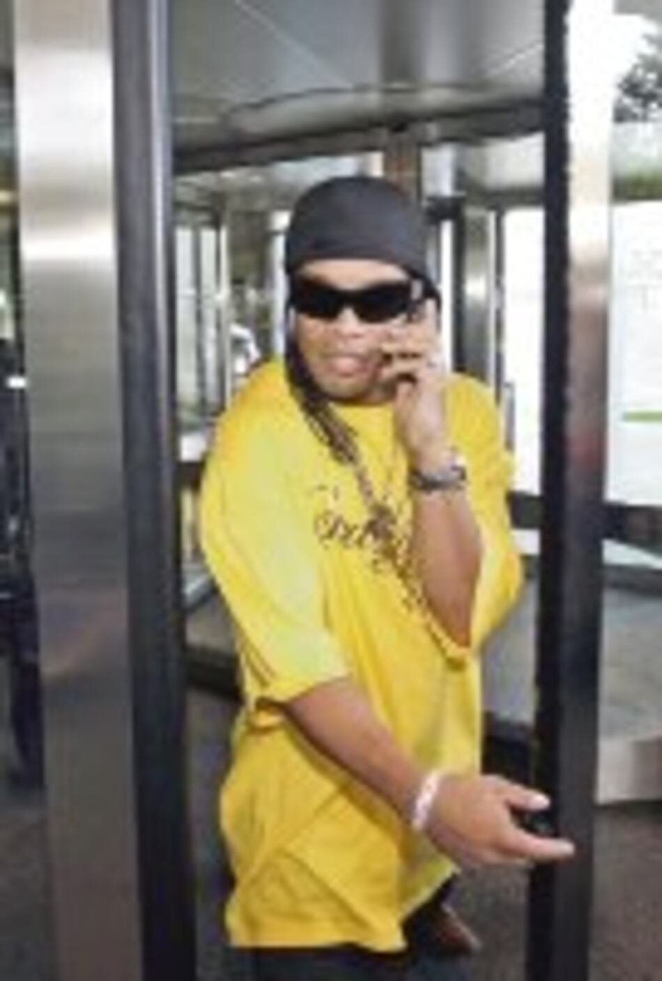 Ronaldinho prefiere al Milan