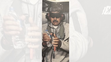 La foto de Nicolás Maduro esposado recorre el mundo tras su captura por Estados Unidos