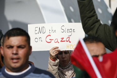 El enfrentamiento entre Israel y grupos armados de Gaza se agrava