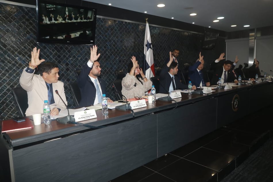 Iniciativa de ley establece penas de hasta 6 años de prisión por divulgar videos sexuales o de desnudez