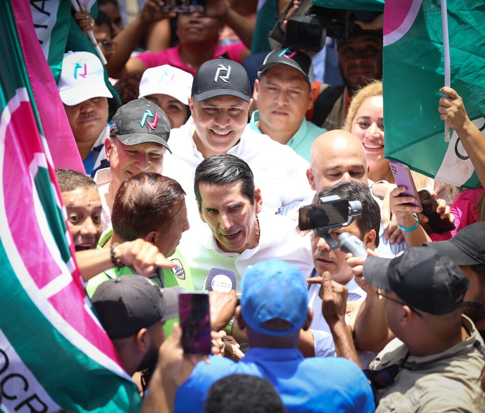 Roux buscará la candidatura presidencial: ‘En CD no hay espacio para el ‘¿qué hay pa’ mí?’ ni para el ‘robó pero hizo’