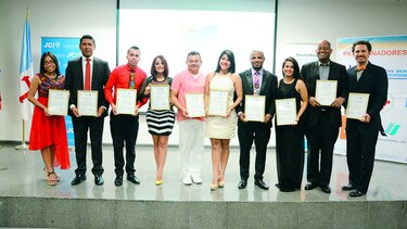 Jóvenes y sobresalientes