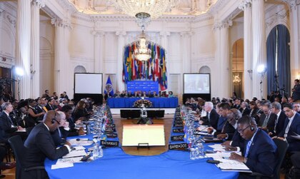 La OEA abre la puerta a eventual suspensión de Venezuela