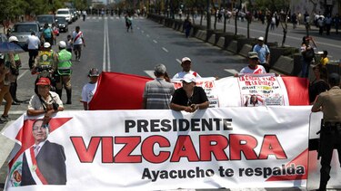 Nuevos rostros, mismas políticas: lo que se espera del nuevo presidente de Perú