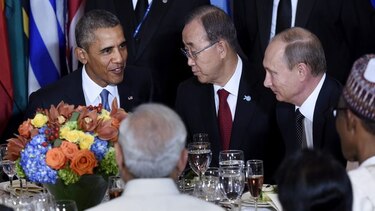 Obama y Putin se saludan y brindan en almuerzo de la ONU ofrecido por Ban