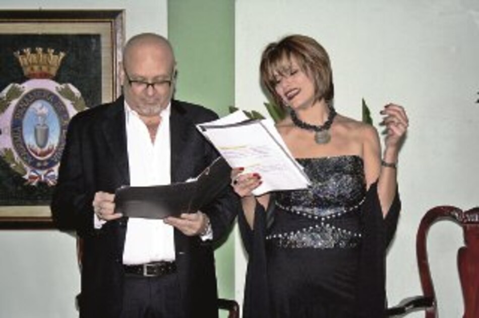 Homenaje a un poeta panameño