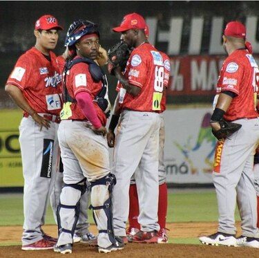 Metro y Bocas, líderes invictos del torneo mayor