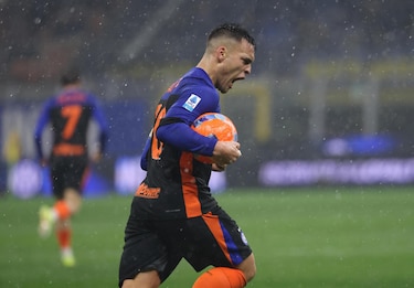 El Inter ruge y aplasta al Pisa para seguir líder