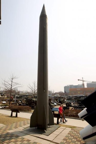 Corea del Norte instala un segundo misil en su costa oriental