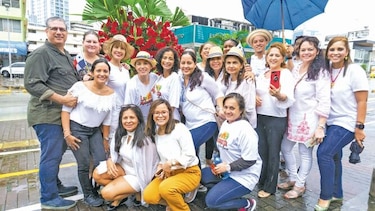 Empresas Bern realizó el homenaje ‘500 días, 500 rosas’ en honor a la ciudad de Panamá
