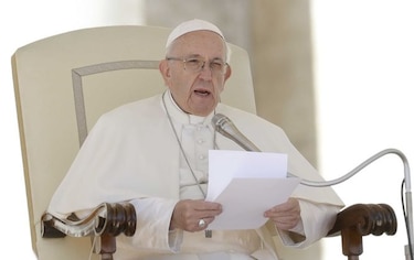 El papa Francisco expulsa del sacerdocio a clérigo chileno por caso de abuso sexual