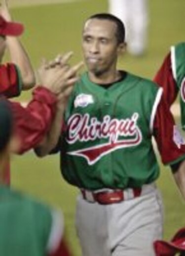 Bienvenido Cedeño colgará la manilla