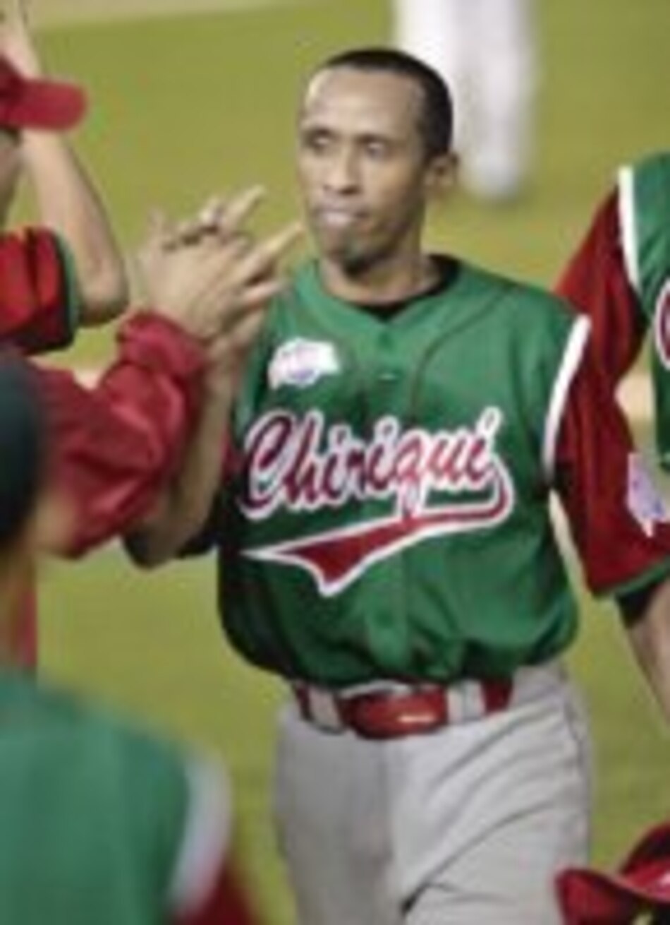 Bienvenido Cedeño colgará la manilla