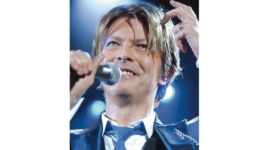 Venden a $52 mil la primera grabación de Bowie
