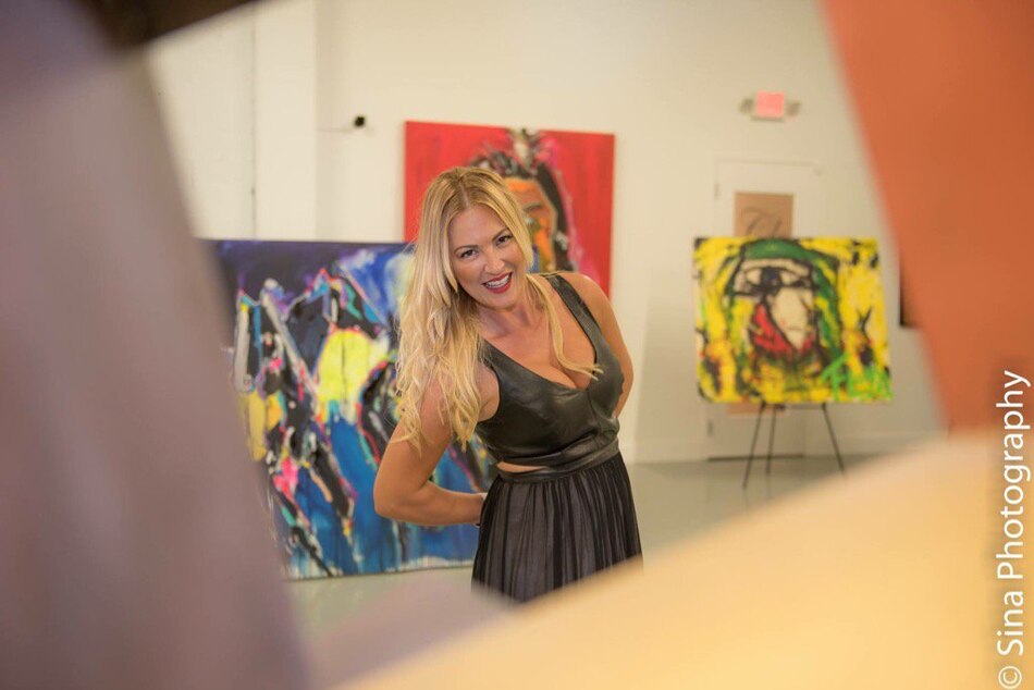 Medio español divulga mensajes en caso de espionaje a ‘novia’ de Ricardo Martinelli