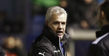 Javier Aguirre, suspendido cuatro partidos por insultar a árbitro