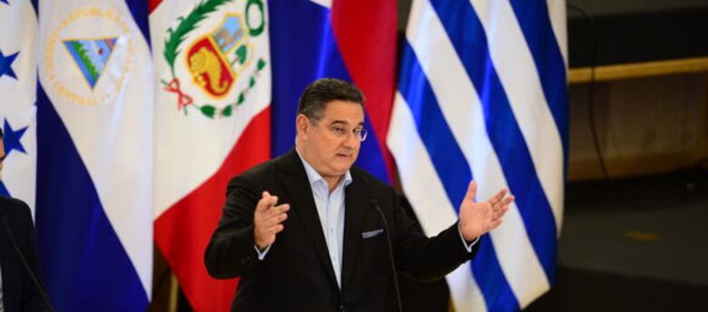 Minuto a minuto: candidatos presidenciales debaten sobre el turismo