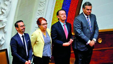 Asamblea aprueba acuerdo que desconoce la constituyente