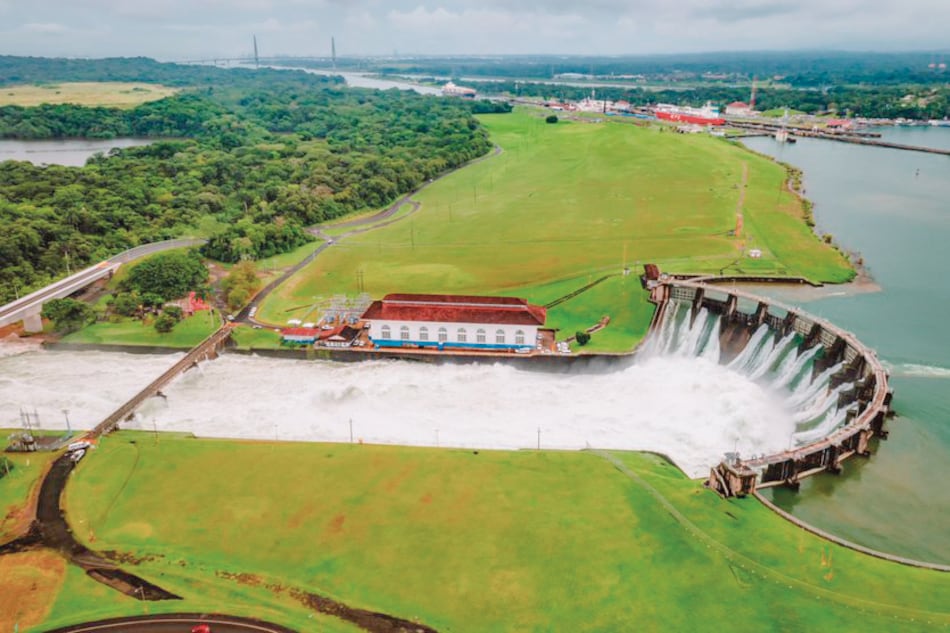 ACP vierte agua del lago Gatún tras nivel máximo