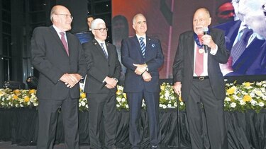 Eduardo Morgan Jr. recibe el máximo galardón del sector privado panameño