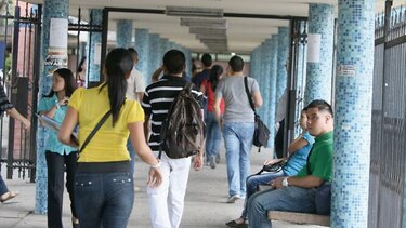 Universidad de Panamá deberá seguir impartiendo historia y geografía
