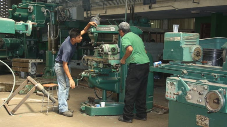 Escuela Vocacional de Chapala se adapta a los tiempos