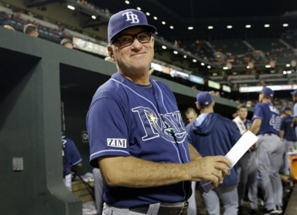 Grandes Ligas: El mánager Joe Maddon se marcha de los Rays