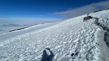 Cómo plantar la bandera panameña en la cima del Kilimanjaro a los 80 años