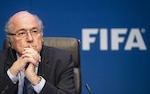 Blatter renuncia a la FIFA