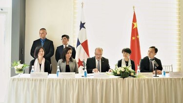 La Escuela de Dayu y Howard Academy de Panamá Pacífico firman acuerdo